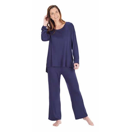 Women's 2 Piece Long Sleeve Pajamas | What on Earth