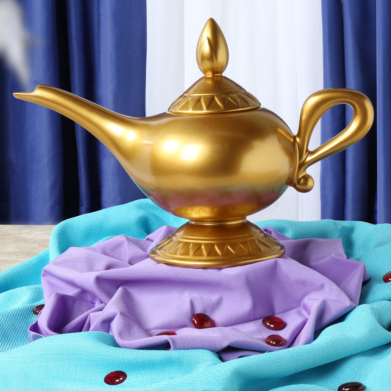 Disney Aladdin Magic Lamp Tea Pot What on Earth
